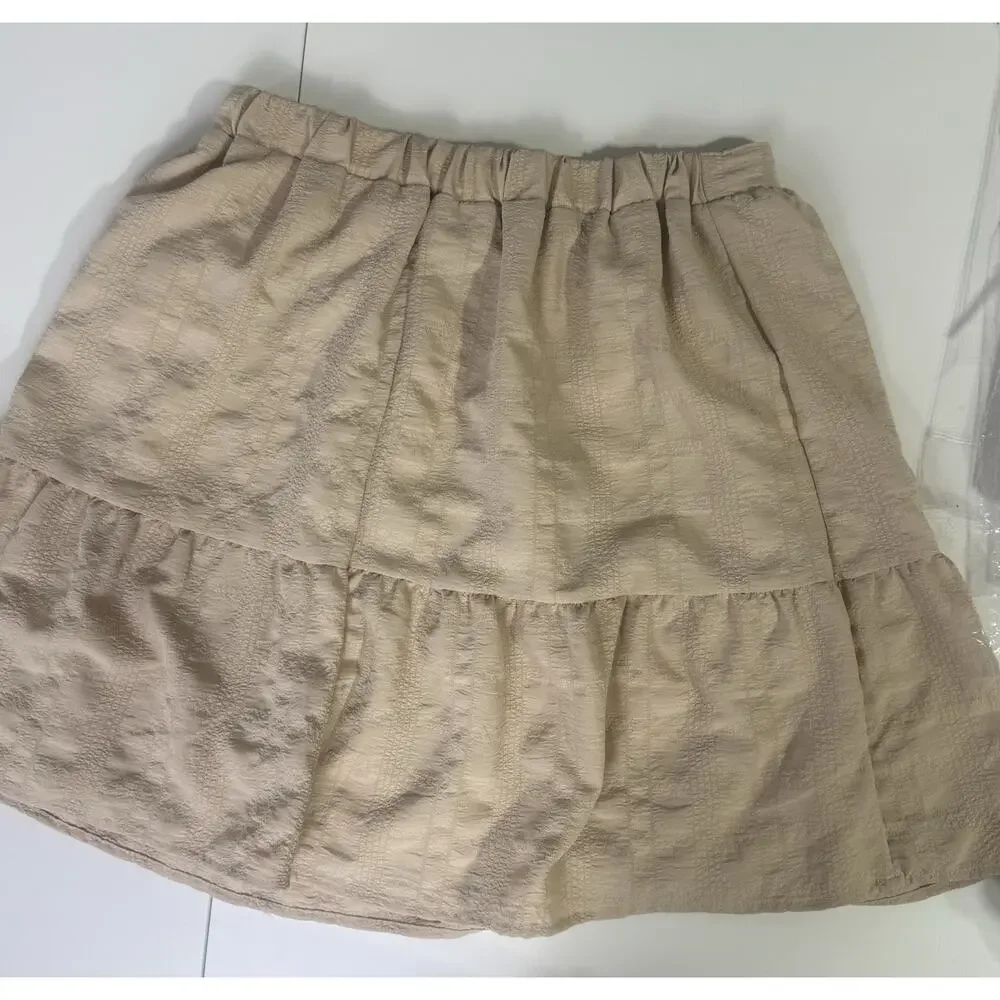 And Now This Size M Tiered‎ Neutral Schoolgirl Acadamia Mini Skirt Feminine Fall